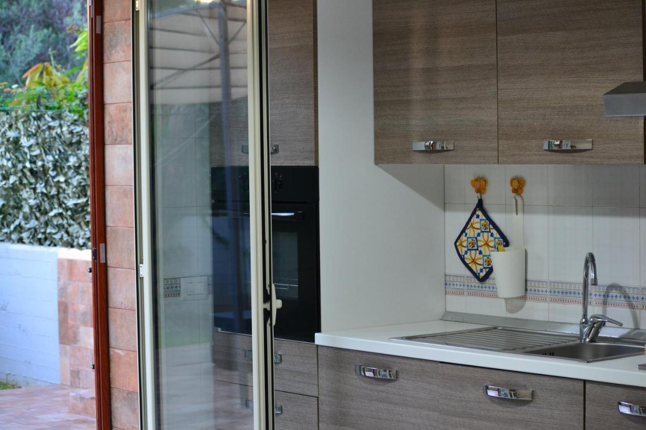 Casa Di Aida Apartment เมสซีนา ภายนอก รูปภาพ